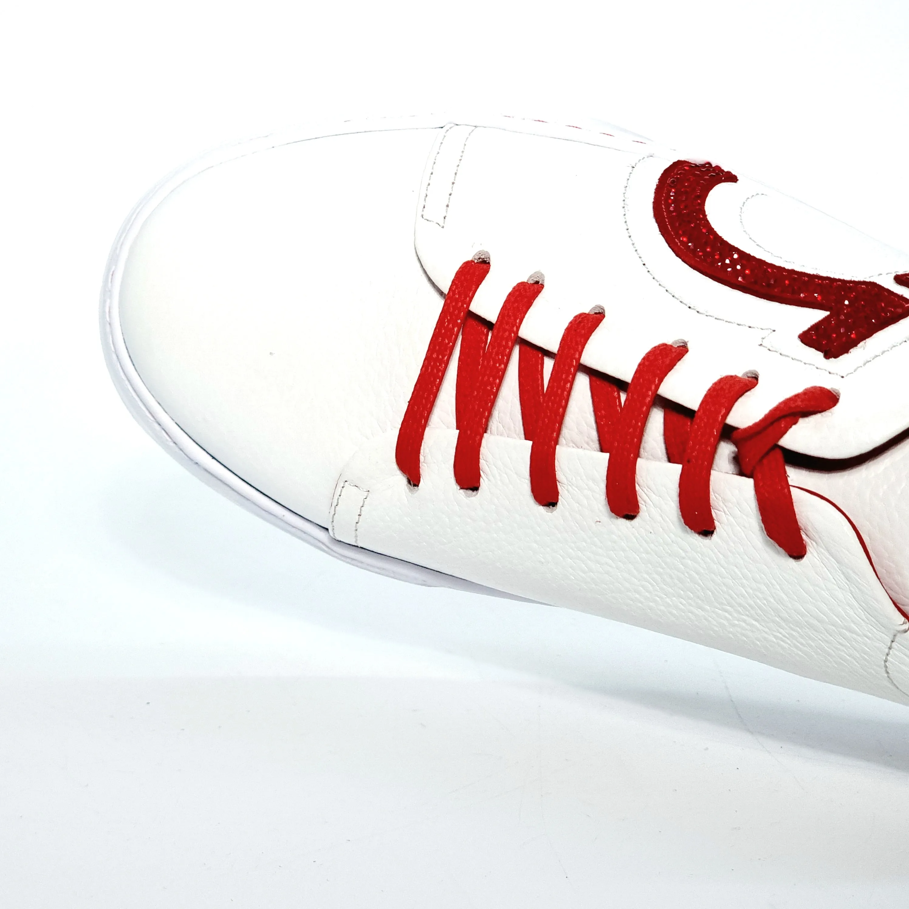 Casual Comfort Sneakers - ELI10323