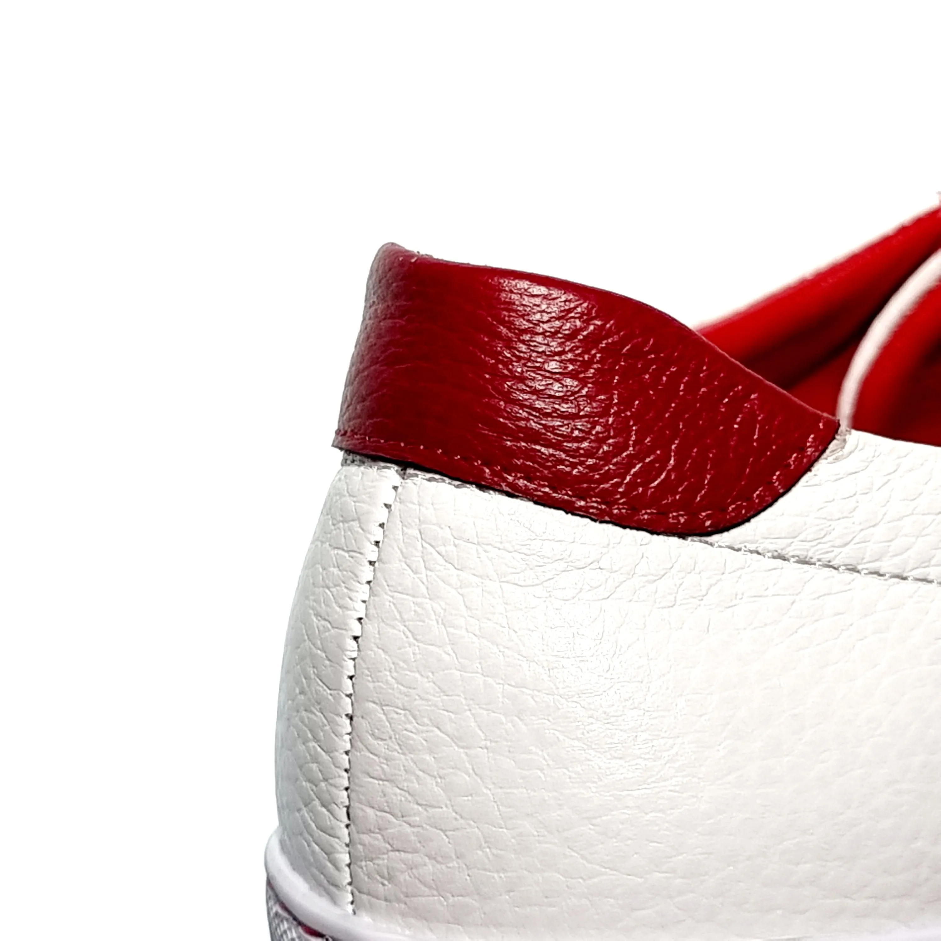 Casual Comfort Sneakers - ELI10323