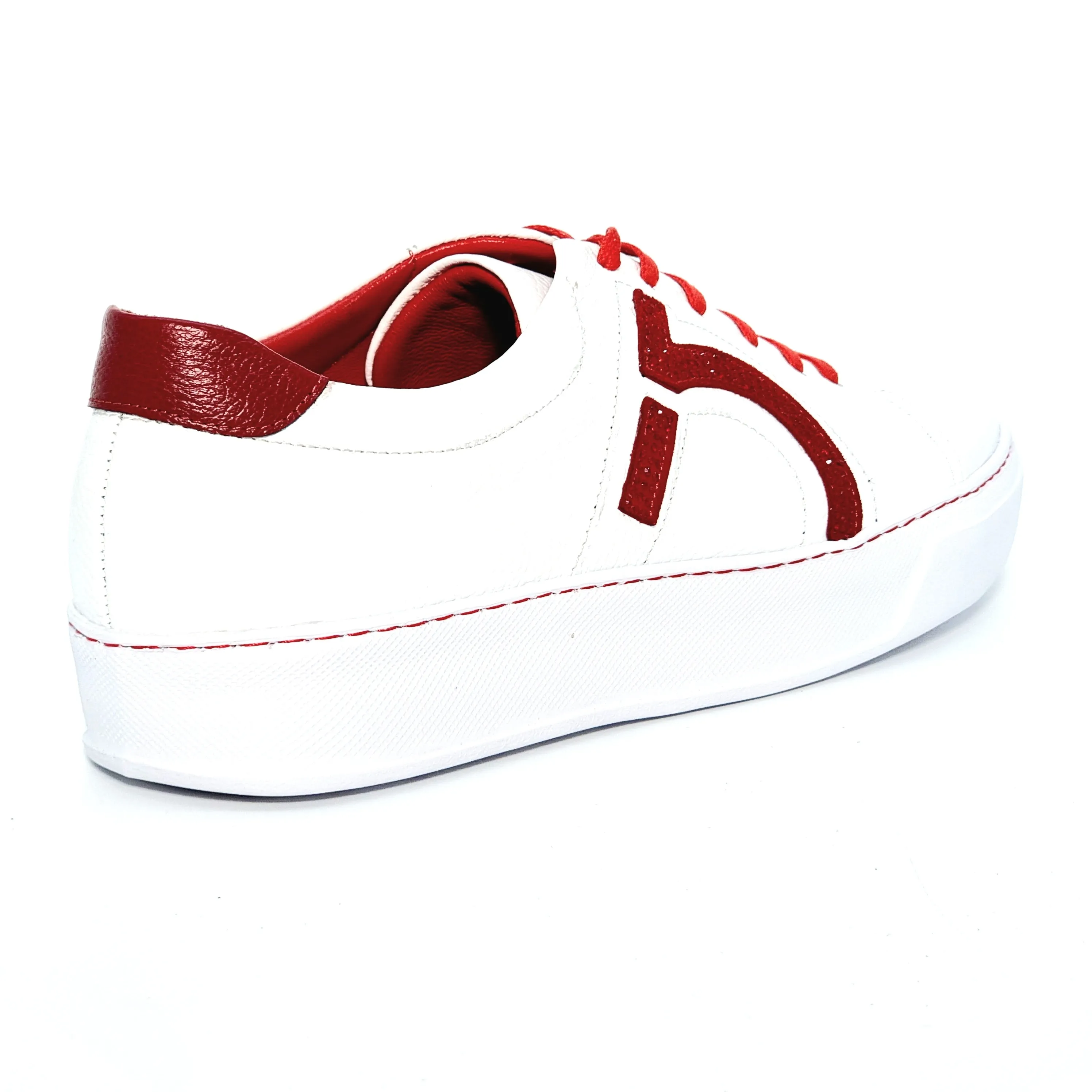 Casual Comfort Sneakers - ELI10323